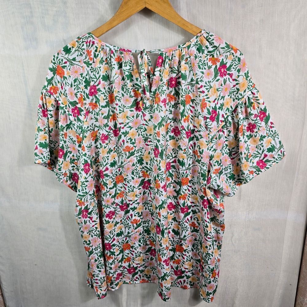 Women's Croft & Barrow White And Pink Piped Raglan Blouse - Picture 12 of 15